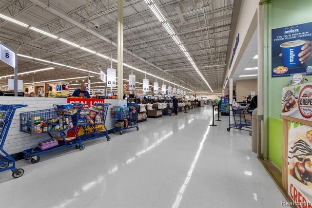 3565 Fairlane Drive, Allen Park, MI 48101