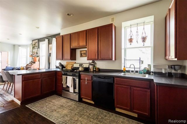 1409 Baldwin Street, Detroit, MI 48214