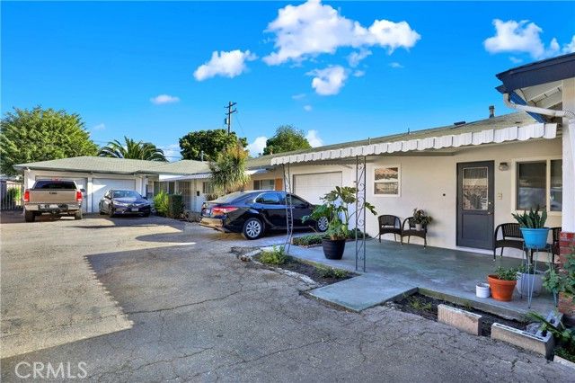 291 W Artesia Street, Pomona, CA 91768