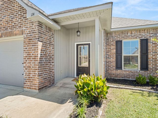 124 Haygood, Sulphur, LA 70665