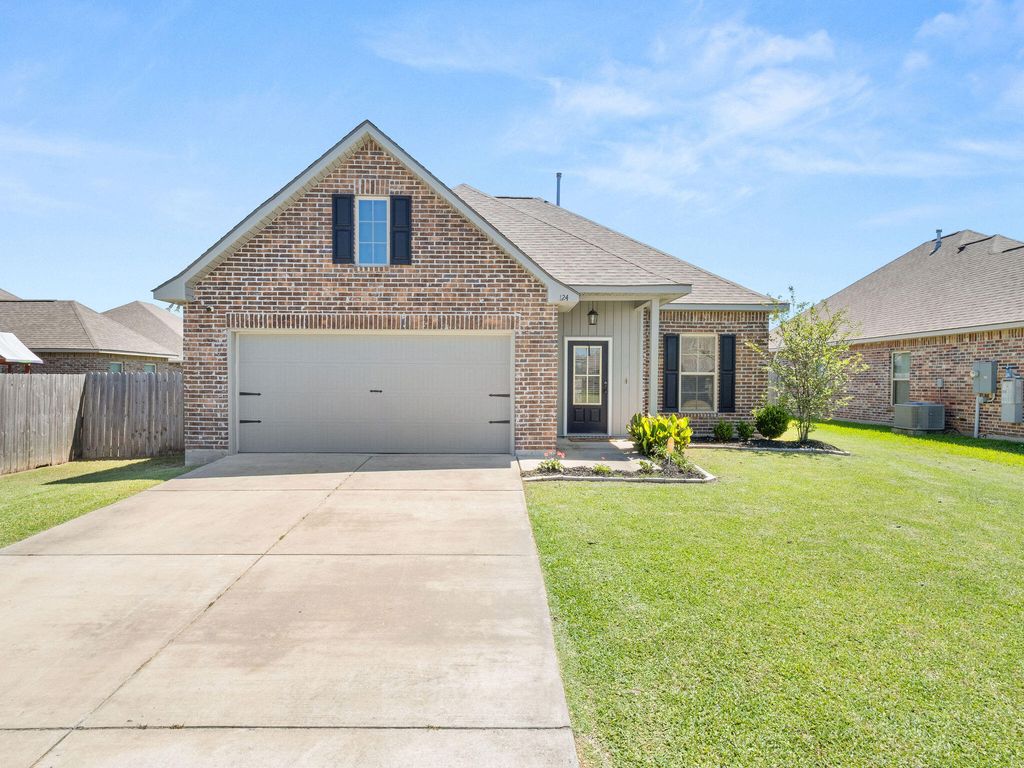 124 Haygood, Sulphur, LA 70665