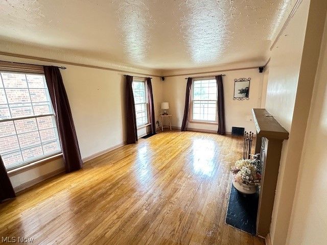 16613 Laverne Avenue, Cleveland, OH 44135