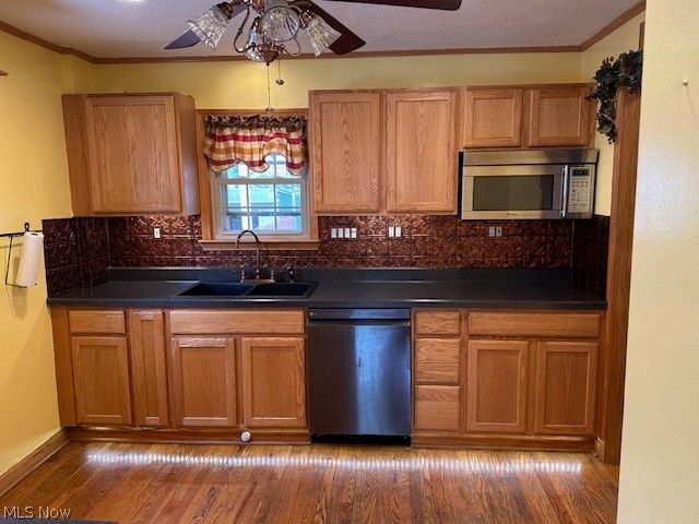 16613 Laverne Avenue, Cleveland, OH 44135