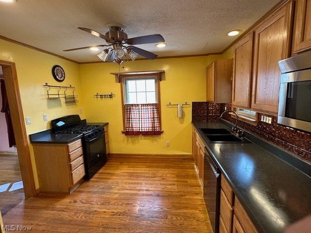 16613 Laverne Avenue, Cleveland, OH 44135