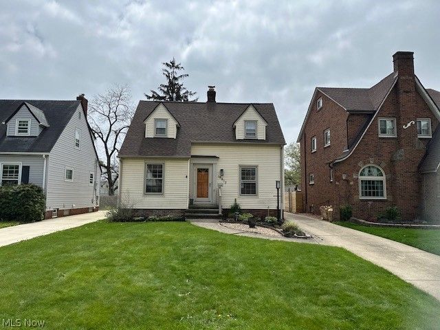 16613 Laverne Avenue, Cleveland, OH 44135