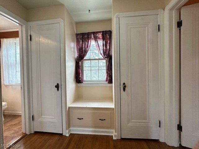 16613 Laverne Avenue, Cleveland, OH 44135