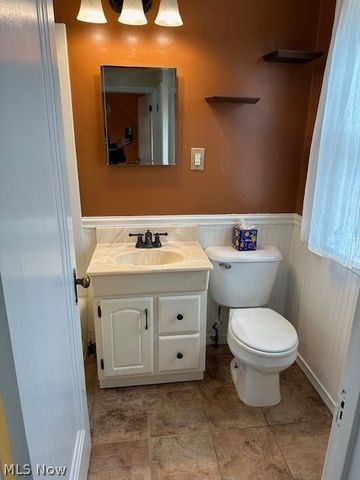 16613 Laverne Avenue, Cleveland, OH 44135