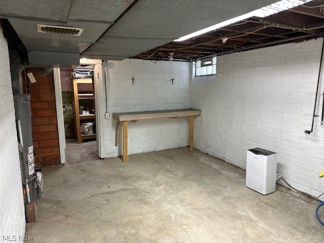 16613 Laverne Avenue, Cleveland, OH 44135