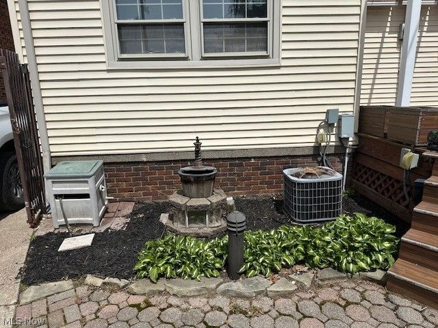 16613 Laverne Avenue, Cleveland, OH 44135