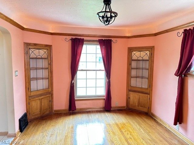 16613 Laverne Avenue, Cleveland, OH 44135