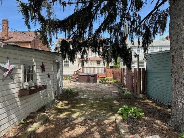 16613 Laverne Avenue, Cleveland, OH 44135