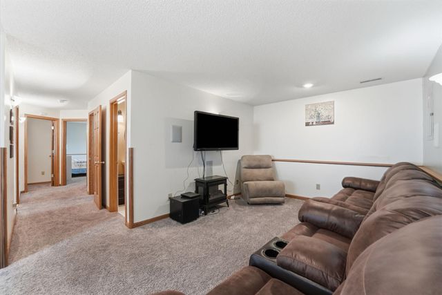 11249 Laura Circle, Becker, MN 55308