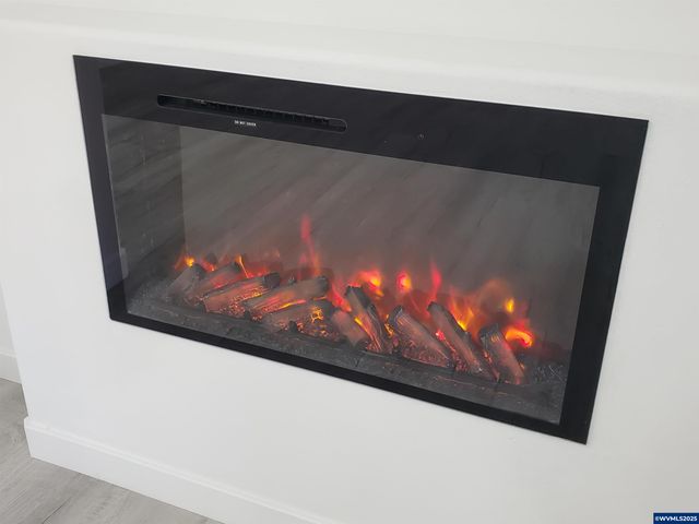 1088 38th Av, Sweet Home, OR 97386