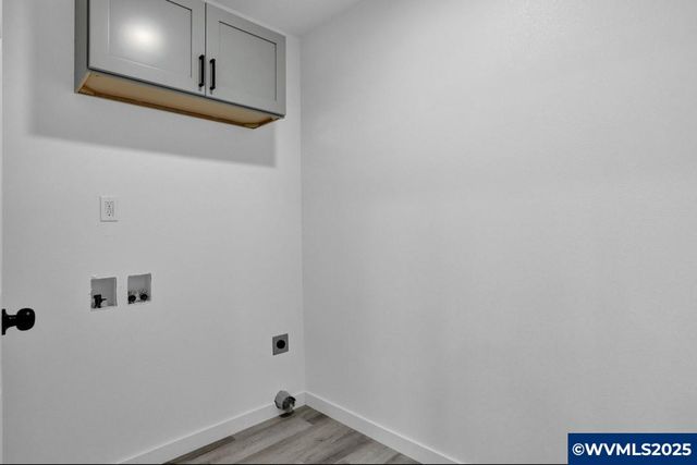 1088 38th Av, Sweet Home, OR 97386