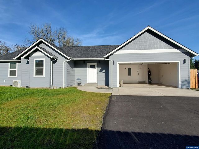 1088 38th Av, Sweet Home, OR 97386