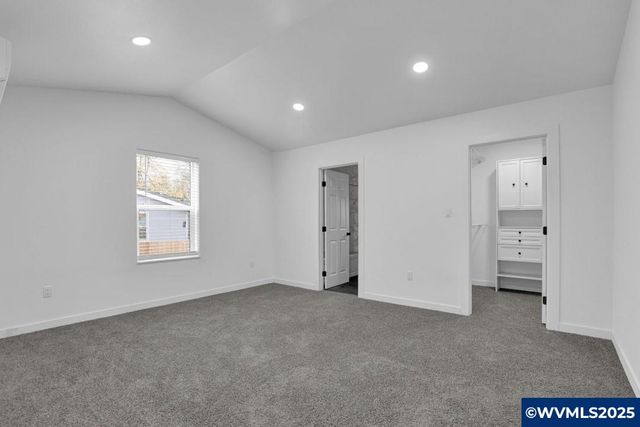 1088 38th Av, Sweet Home, OR 97386