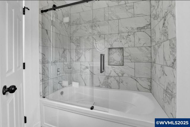 1088 38th Av, Sweet Home, OR 97386