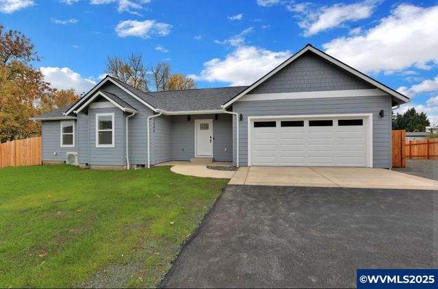 1088 38th Av, Sweet Home, OR 97386