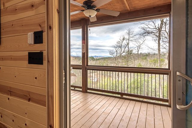110 Sawtooth Ridge Rd, Murphy, NC 28906