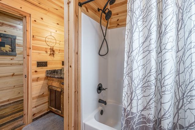 110 Sawtooth Ridge Rd, Murphy, NC 28906