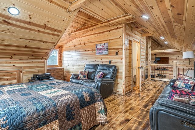 110 Sawtooth Ridge Rd, Murphy, NC 28906