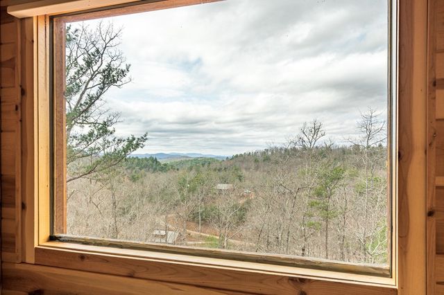 110 Sawtooth Ridge Rd, Murphy, NC 28906