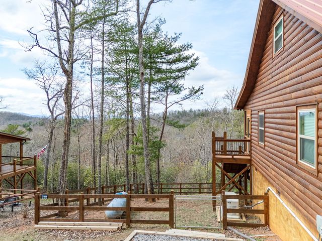 110 Sawtooth Ridge Rd, Murphy, NC 28906