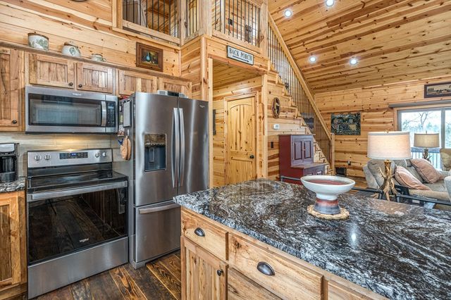 110 Sawtooth Ridge Rd, Murphy, NC 28906