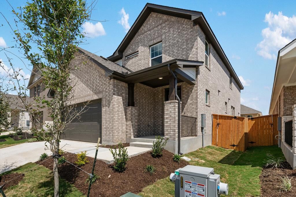 133 Knockout Rose DR, San Marcos, TX 78666