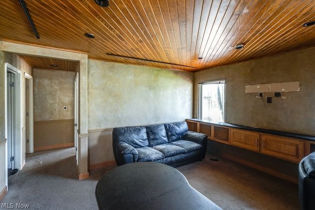 4861 Royalton Road, North Royalton, OH 44133