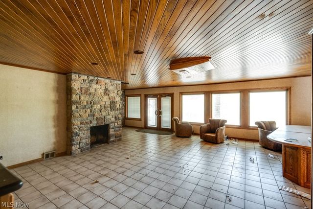 4861 Royalton Road, North Royalton, OH 44133