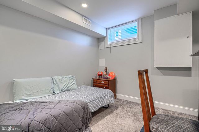 3311 FLEET ST, Baltimore, MD 21224