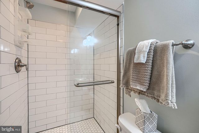 3311 FLEET ST, Baltimore, MD 21224
