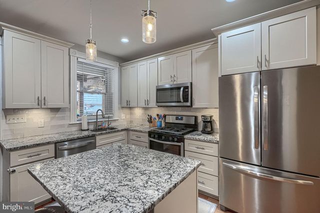 3311 FLEET ST, Baltimore, MD 21224