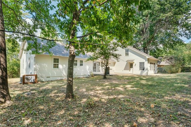1819 E Viewpoint Drive, Fayetteville, AR 72701