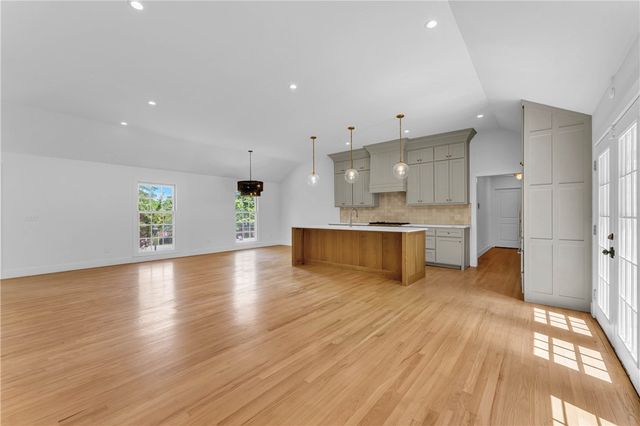 1819 E Viewpoint Drive, Fayetteville, AR 72701