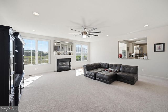 23222 HEMMINGFORD CIR, Sterling, VA 20166