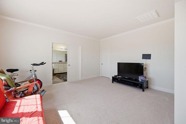 23222 HEMMINGFORD CIR, Sterling, VA 20166