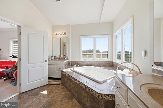 23222 HEMMINGFORD CIR, Sterling, VA 20166