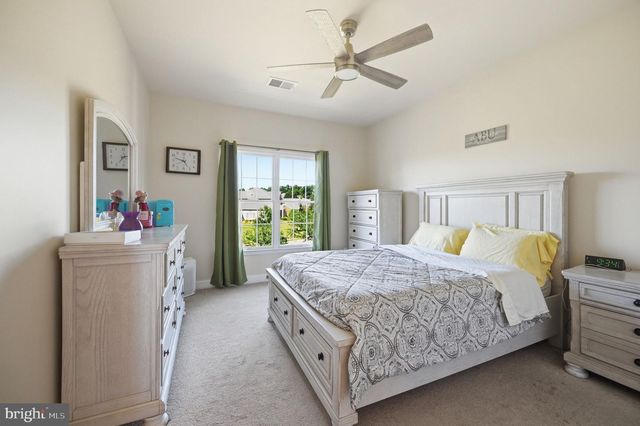 23222 HEMMINGFORD CIR, Sterling, VA 20166