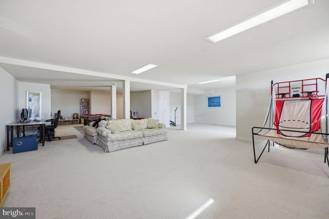 23222 HEMMINGFORD CIR, Sterling, VA 20166