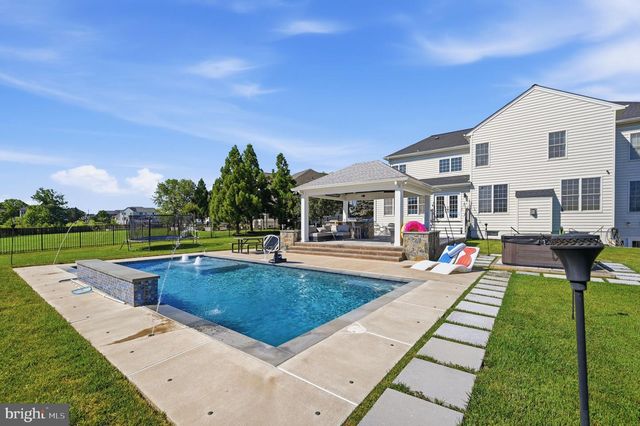 23222 HEMMINGFORD CIR, Sterling, VA 20166