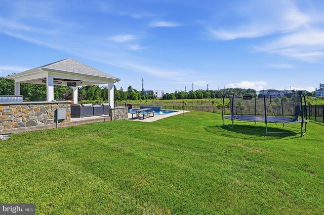 23222 HEMMINGFORD CIR, Sterling, VA 20166