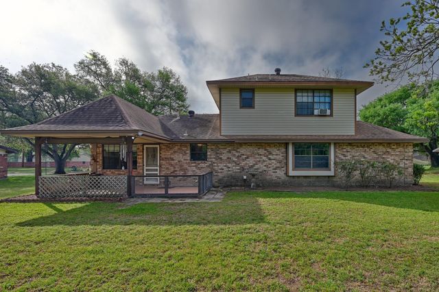 813 Gibbs Street, Navasota, TX 77868