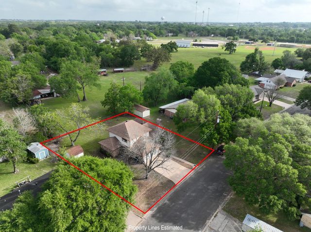 813 Gibbs Street, Navasota, TX 77868