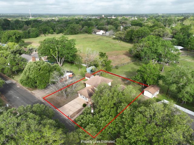 813 Gibbs Street, Navasota, TX 77868