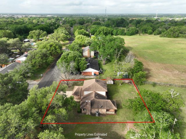 813 Gibbs Street, Navasota, TX 77868