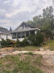 1606 Indiana Avenue, Flint, MI 48506