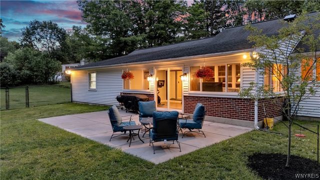 150 Girdle Road, Aurora, NY 14052