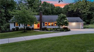 150 Girdle Road, Aurora, NY 14052